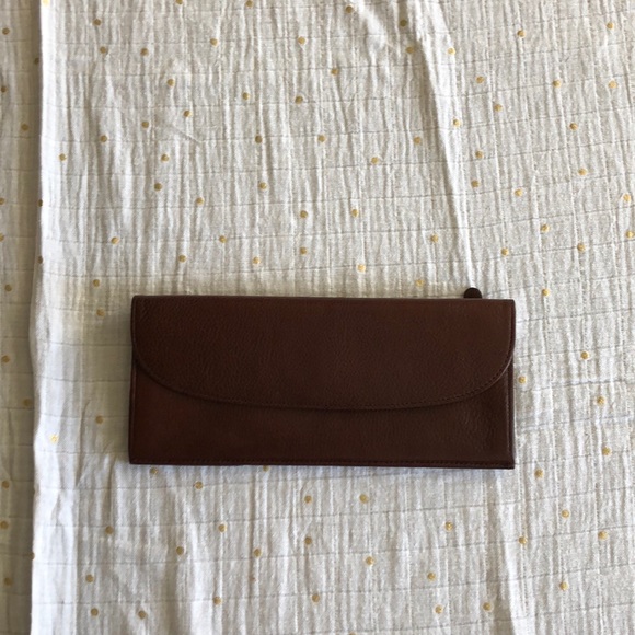 GiGi New York Handbags - NWOT GiGi New York leather document holder